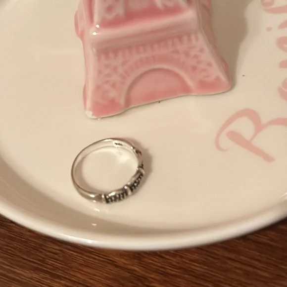 Women's Beautiful Marcasite Sterling Silver Ring Size 7 EUC - Picture 10 of 11